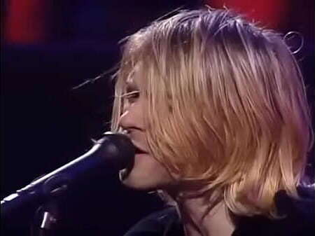 Nirvana- Heart Shaped (Live &amp_ Loud 1993)