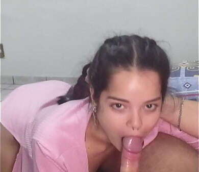 Boquete maravilhoso estilo garganta profunda aquela sentada acabou gozada dentro bucetinha White Moon Completo