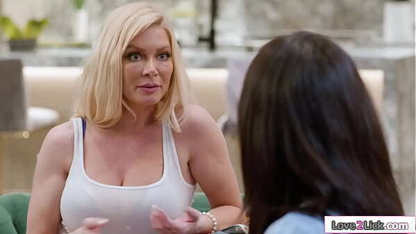 Stepdaughter gives busty milf stepmom first lesbian kiss