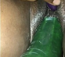 Kissesxxx Plays wih pretty wet pussy