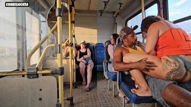 MULHER CASADA MOLE CARA ESTRANHO DENTRO ONIBUS TERMINA TRANZANDO