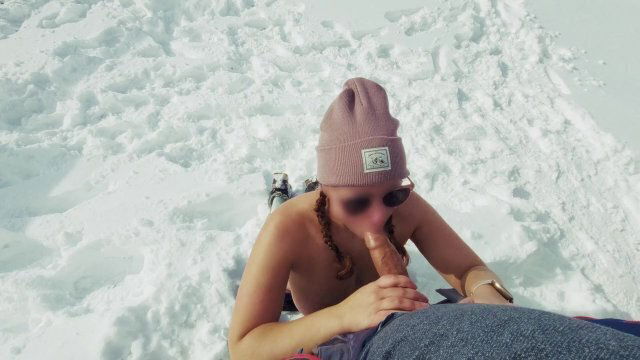 girl taken snow. Deepthroat, fuck huge facial