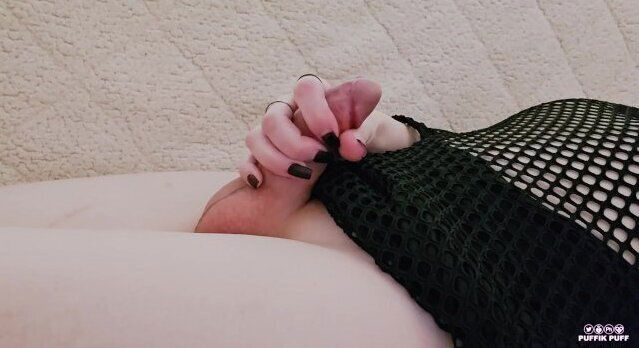 girl with have hump tummy hands free