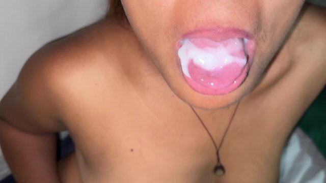 ❌❌❌BRUNETTE RIDING REVERSE BLOWJOB DICK