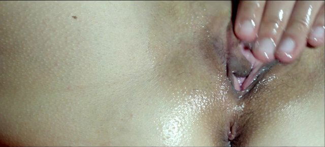 massages pussy with until cum. Super close-up video