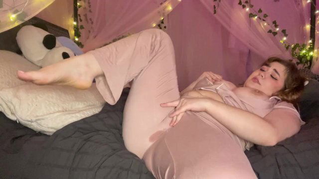 Masturbating through under pants, Soaked!