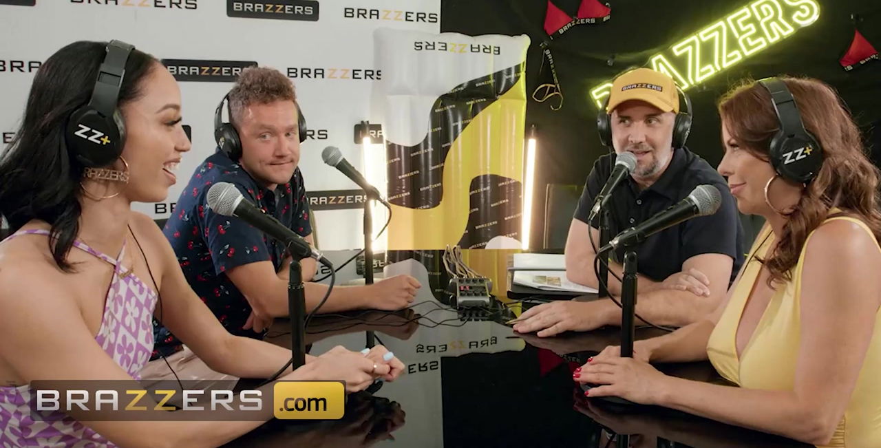 Podcast with Pornstars Alexis Alexis Fawx turns into Foursome!