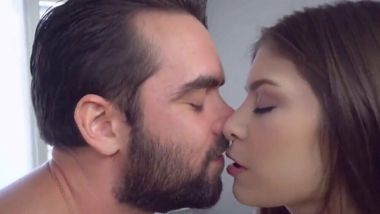 party mouth pattys tinder