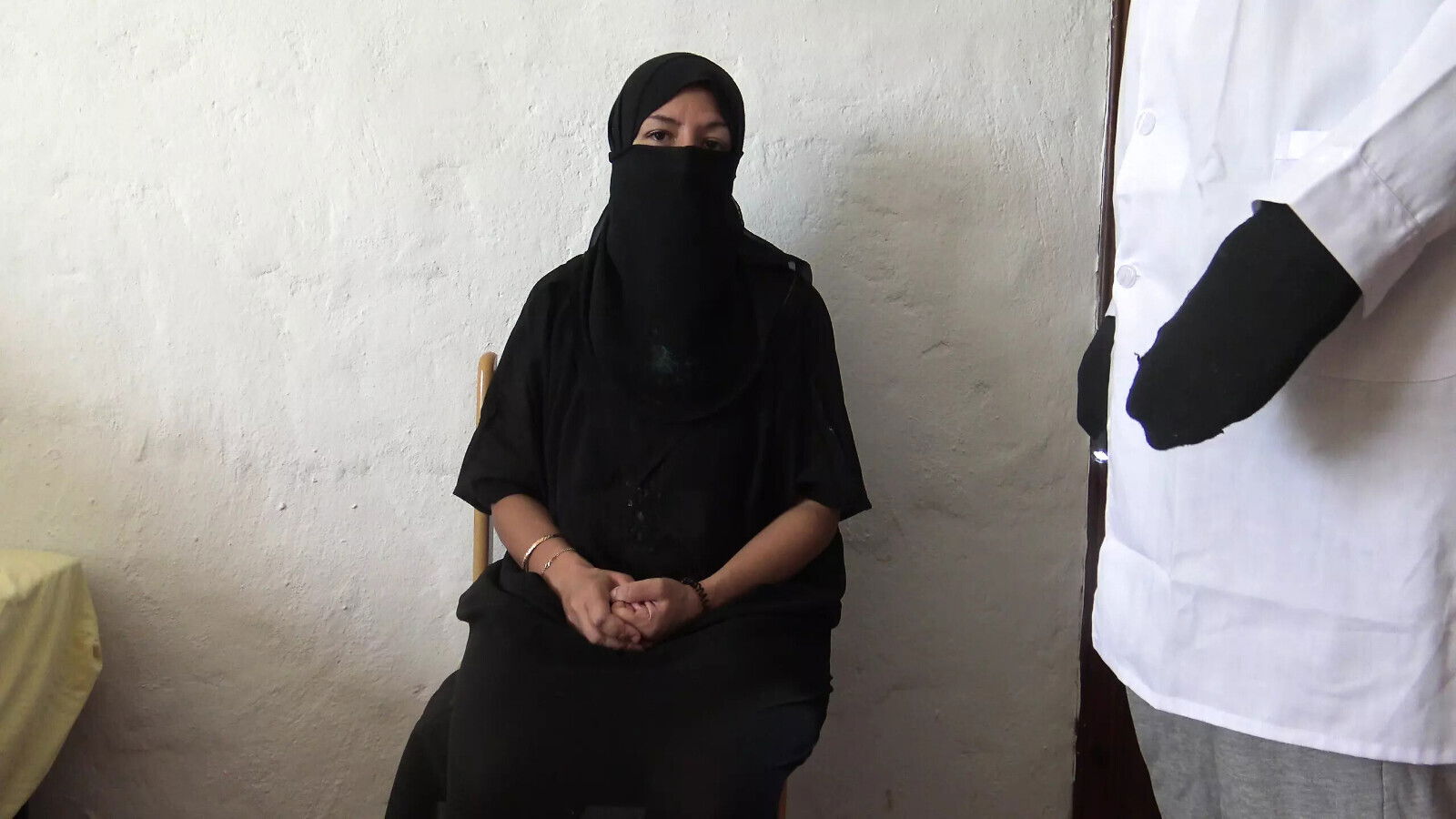 iraqi muslim wife sucking black