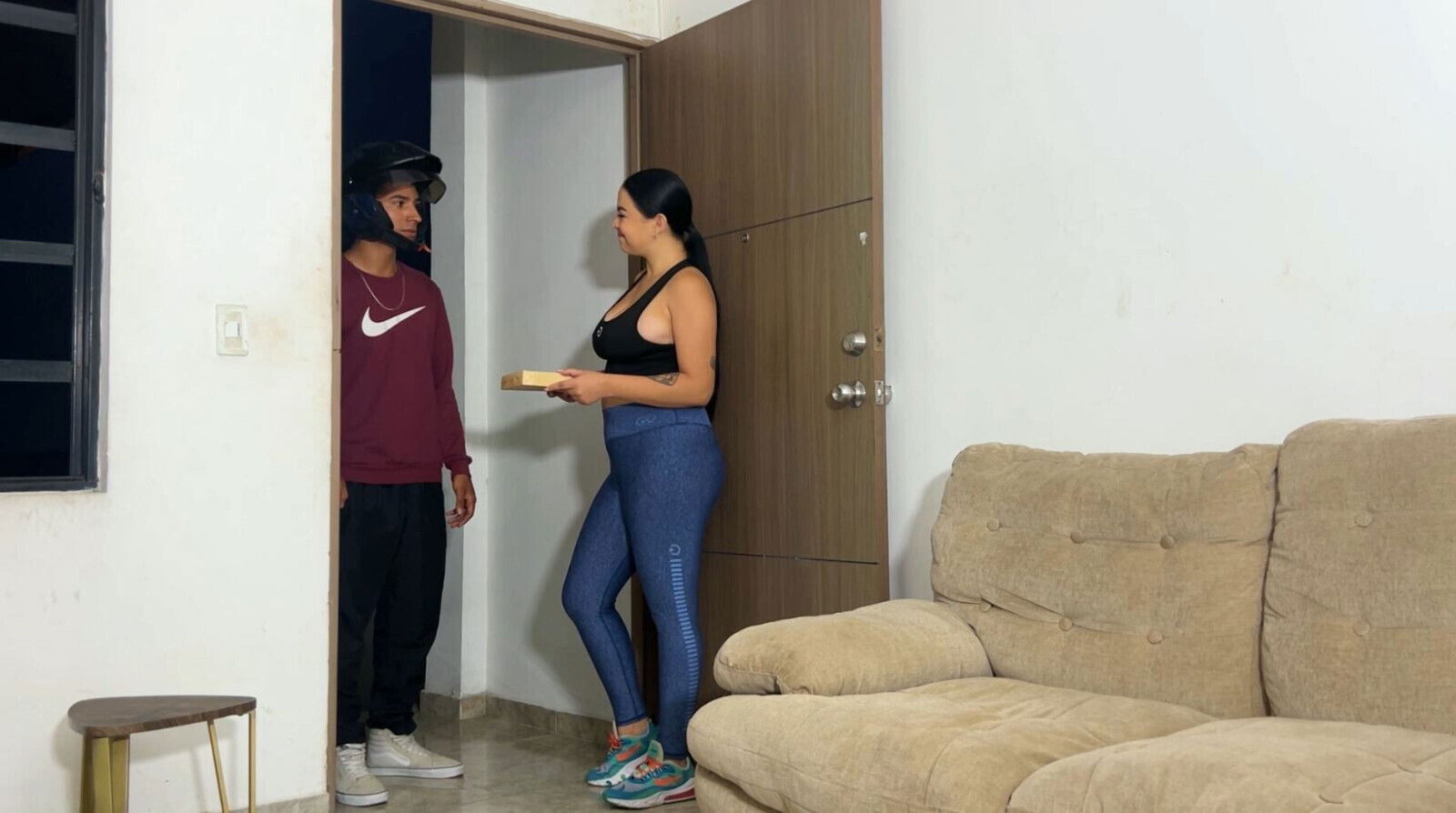 Busty Colombian gets skinny delivery fucked with