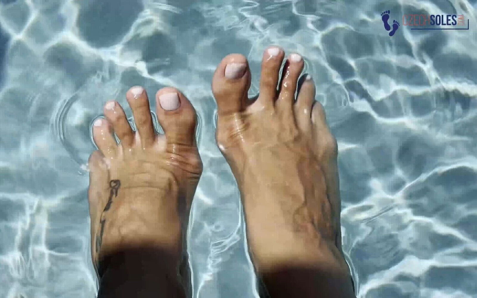Ukrainian Goddess's Sexy Feet Pool