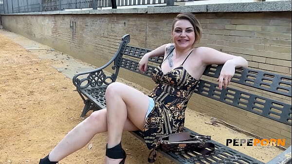 Clara needs cure blues: BLACK perfect treatment!