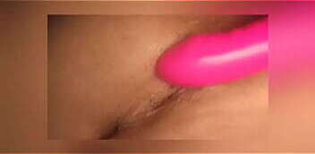 Puta se masturba pensando en el sancho