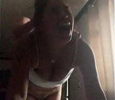 Infiel pregunta &iquest_de qui&eacute_n es mi culito? mientras se la ensartan