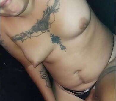 Desnuda manoseada Glory hole