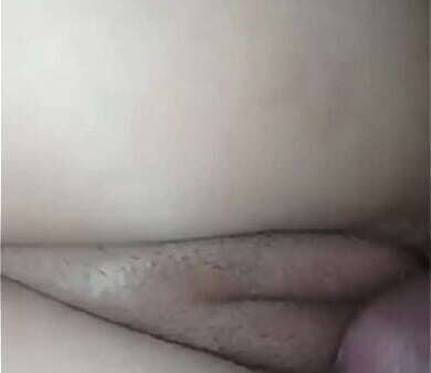 bokep indonesia pembantunya lagi dikamar malah entot majikan