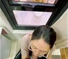 Selingkuh dengan ipar sampai ngisap kontol