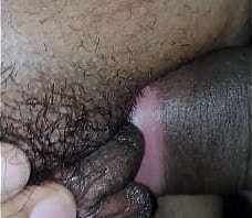 Fudendo a buceta peluda na mesa