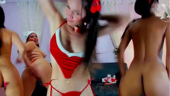 lesbians enjoy their pussy! blowjob!