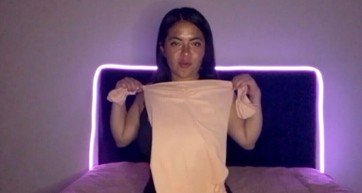 They give clothes model video