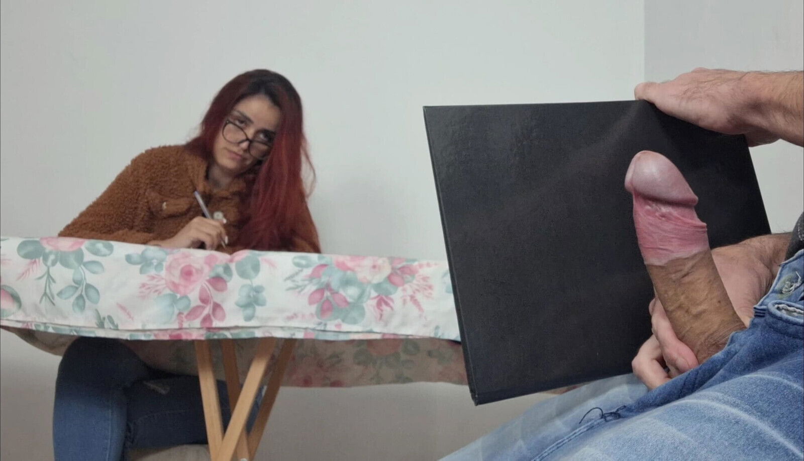 jerked naughty college girl couldn't resist fell with mouth dick