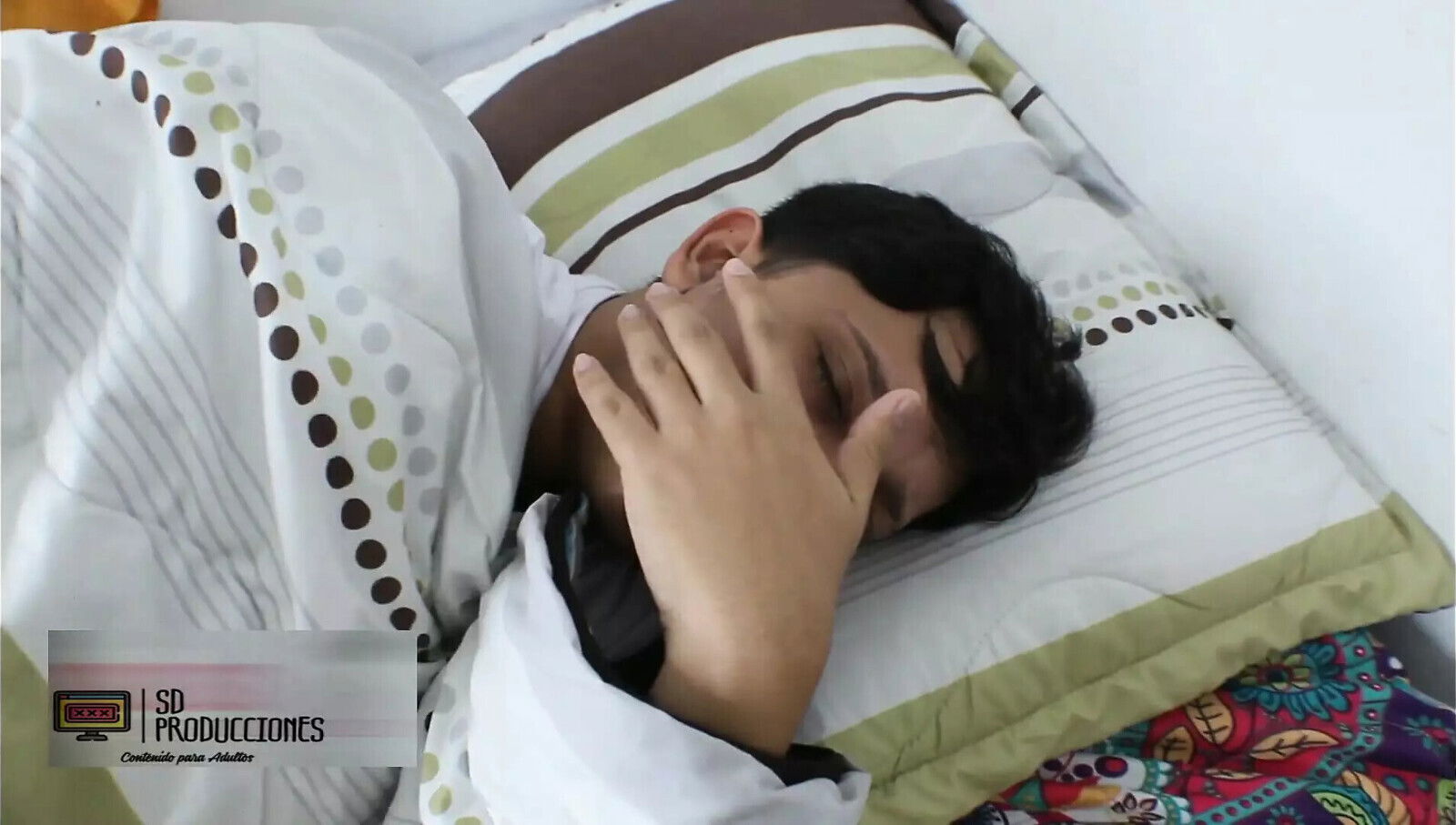 Look what delicious blowjobs this beautiful Latina gives fucks like Porn Spanish