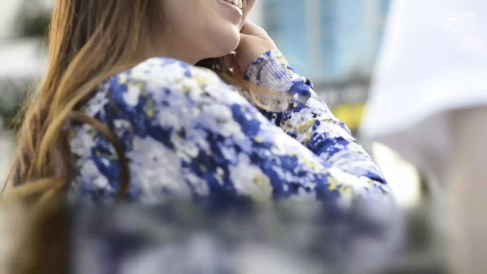 KRS-080 Cute mature woman though old... like MILFs cute pretty.