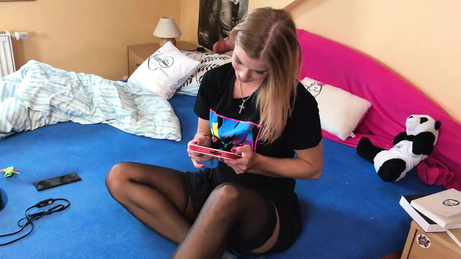 College girls come fashion photo shoot turns into porn casting amateur porno director