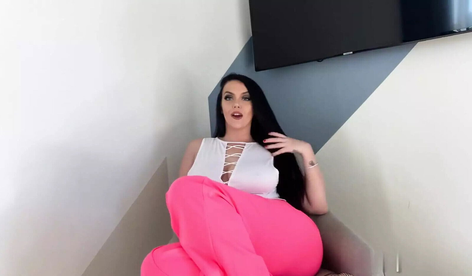 Vlog Gone Wrong Fucks Huge PAWG