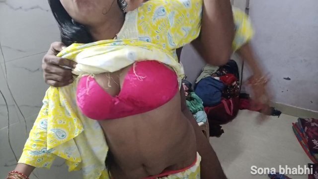 Indian Hotwife Fucked neighbour.