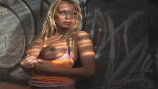  Temperament Lexie Marie at blonde trailer 