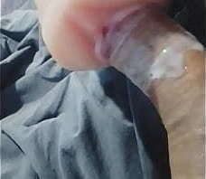 Acordei cheio de tes&atilde_o,e comi a bucetinha de borracha bem gostoso