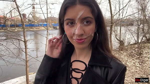 girl'_s face could walk through park covered sperm shock people Cumwalk
