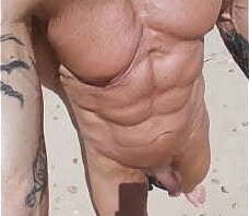 exhib caresse bite poil plage dans dunes,