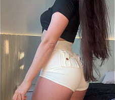 JOI Punheta Guiada! Ajude sua putinha de academia a escolher um shortinho para treinar! Qual fico mais gostosa??