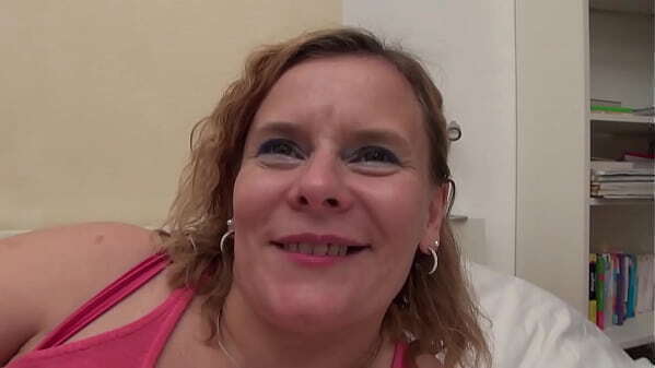 Mature Chubby Blonde threesome 4852