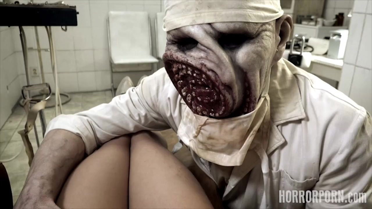 Horror Porn Cosplay with Buxom Milf perv Dentist