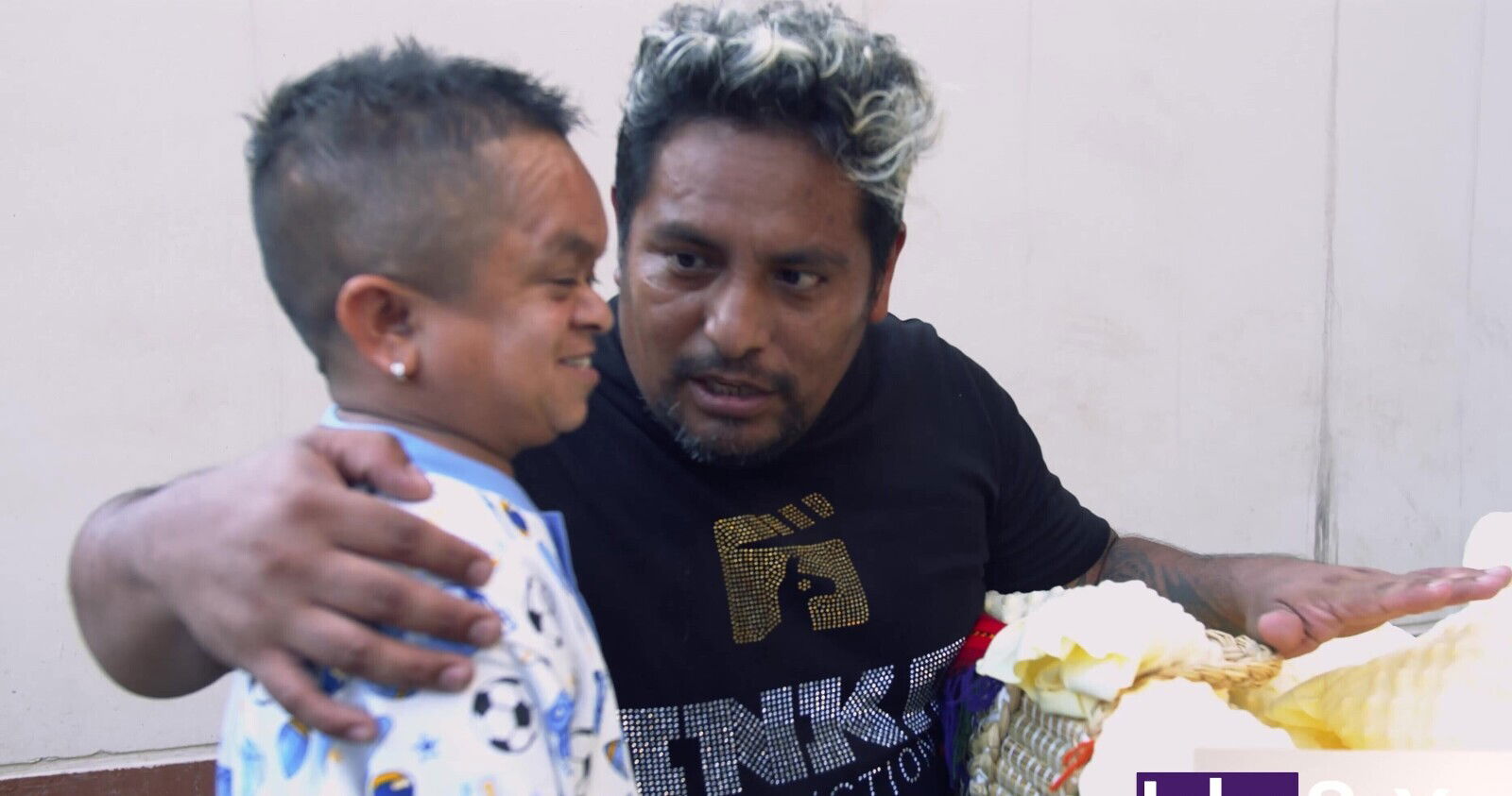 Jorgito guayaco dangerous fucker busty milf