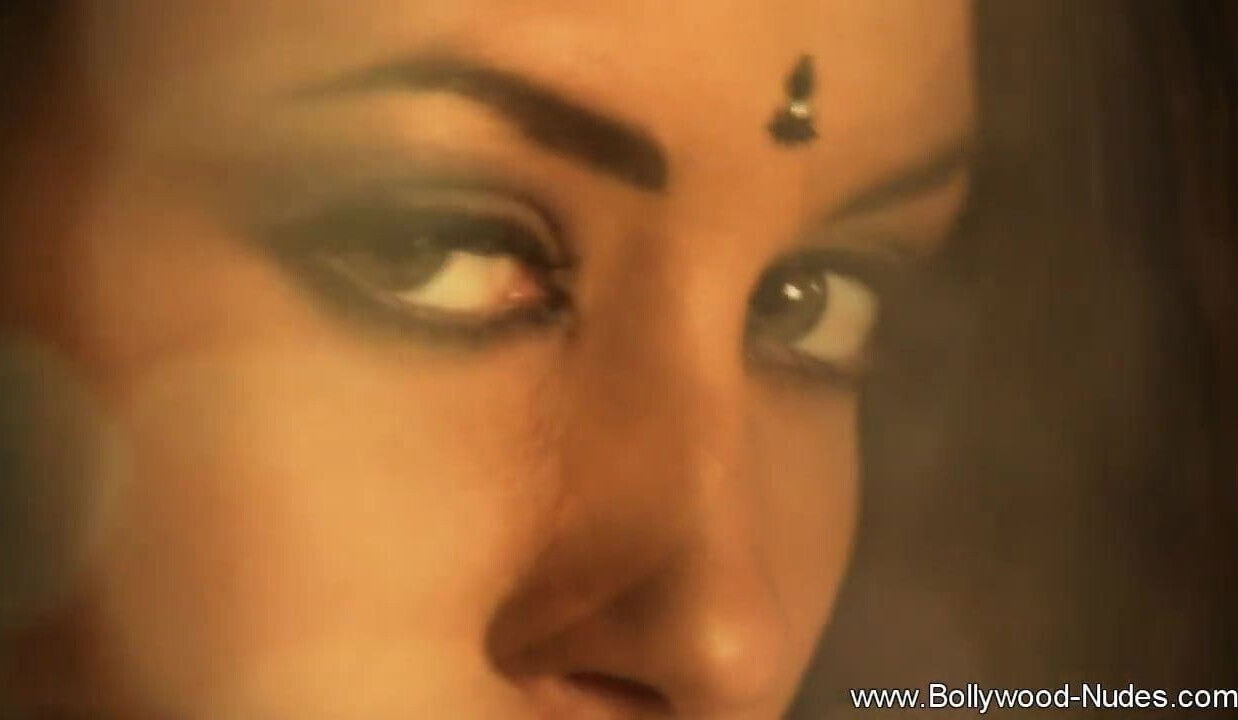 Exotic Bollywood Nude
