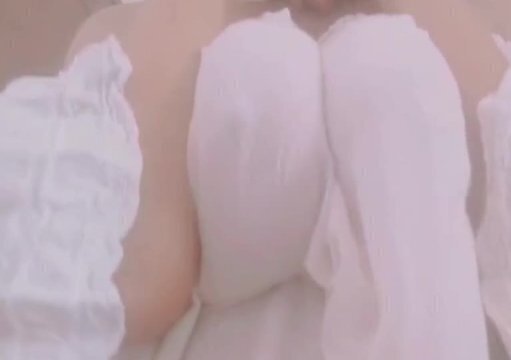 طبوني كيقطر حليت الشرجم صورت الفيديو قدام جارنا بغيتو يحويني مابقيتش قادرة خاصني