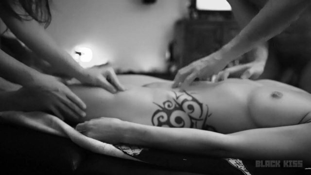 hands MASSAGE FIST with friend home