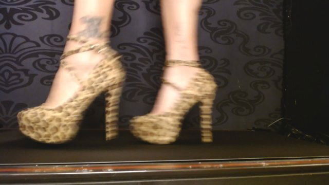 Leopard Heels Walking Legs Feet Shoe Fetish