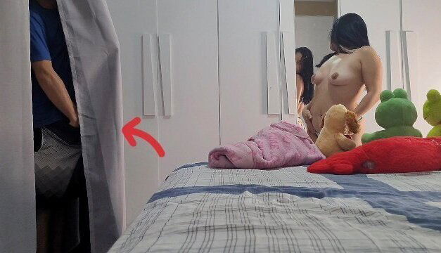 stepfather really wanted stepdaughter naked! catches masturbating behind