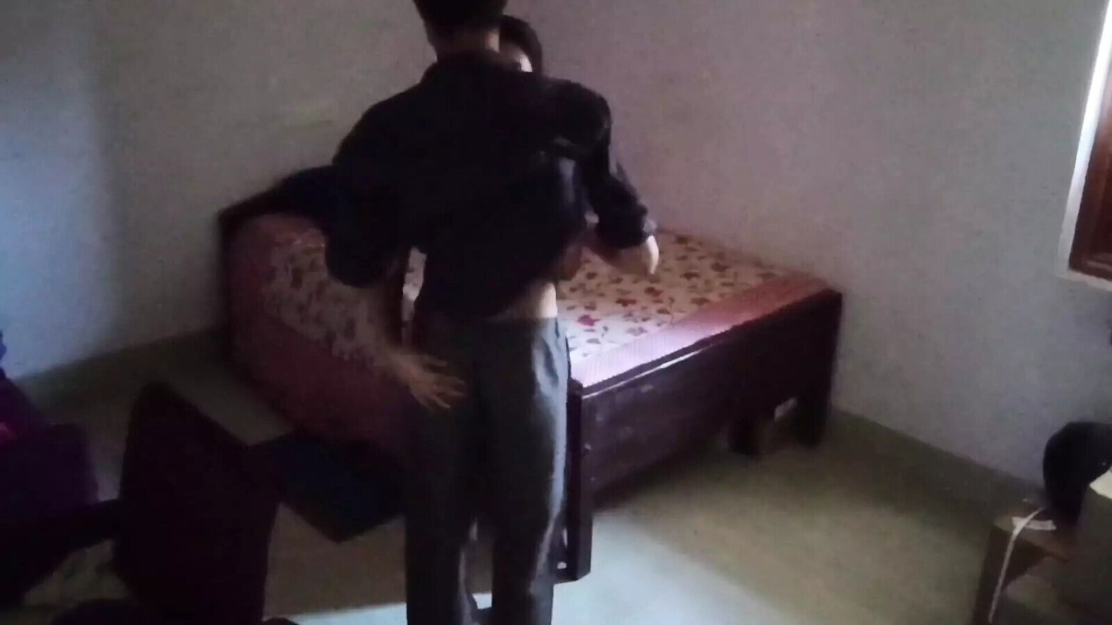 Girlfriend records boyfriend having