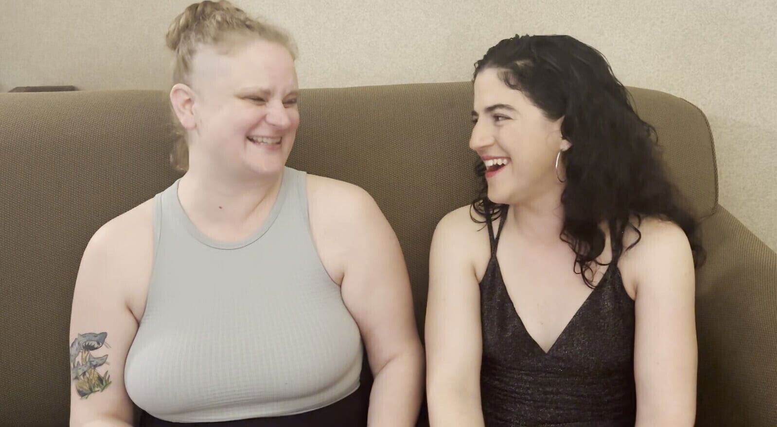 Slut's Guide Happiness Podcast Episode Exploring Clubs with Foxie Roxy