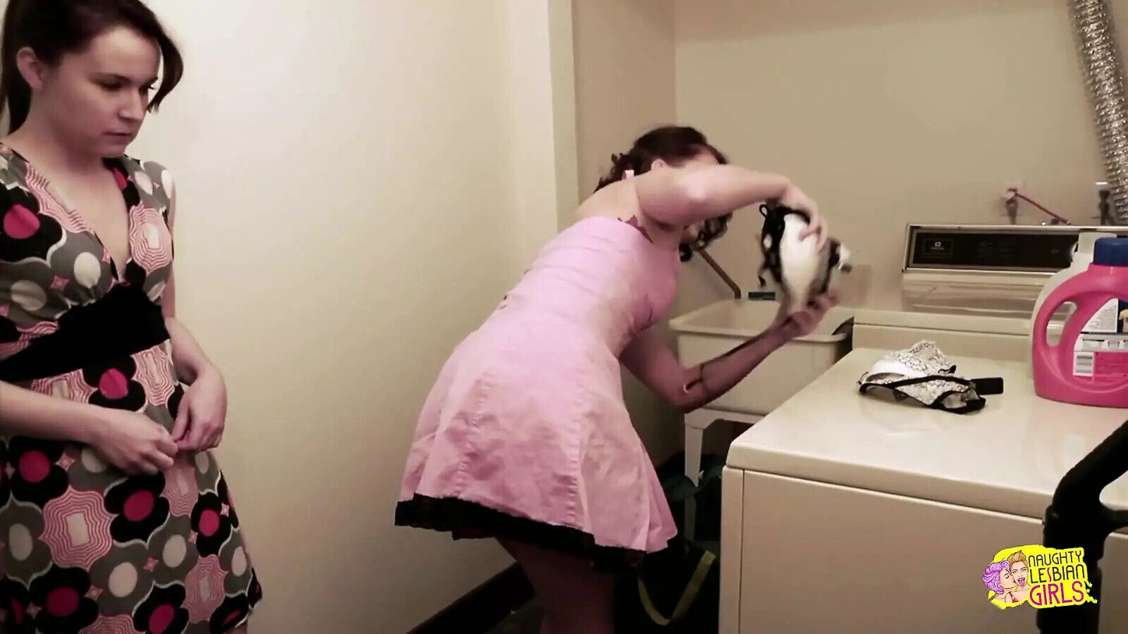 Flirty Lesbians Annabelle Foster Finger Their Perfect Asses Pussies