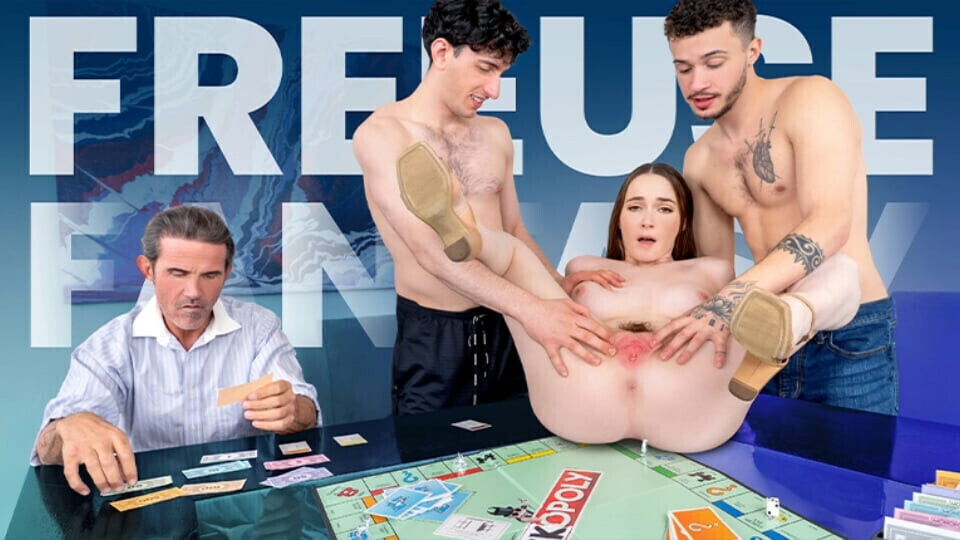 Stepdad Watches Horror Studs Mess Around With Sweet Step Daughter