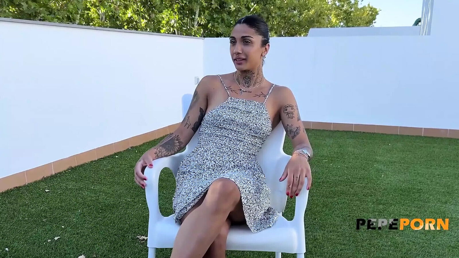 Amateur Rookies Going Learn Fuck: Show 'em, Valeria!