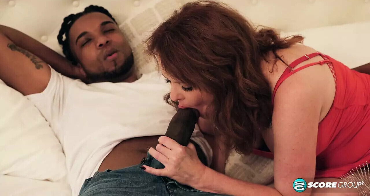 Rose Mastos, wife with curves great ass,