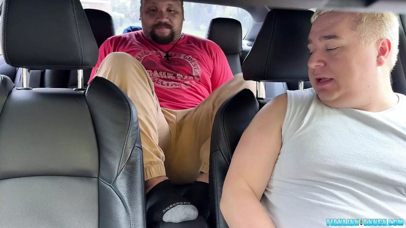 Devon Feet Perfectly Chub Matts Mouth